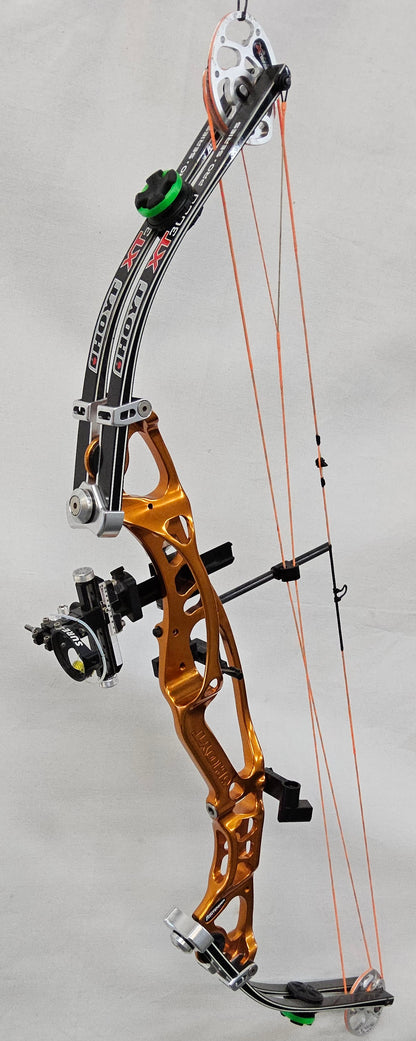 Hoyt Contender Elite RH/60 Used