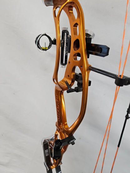 Hoyt Contender Elite RH/60 Used
